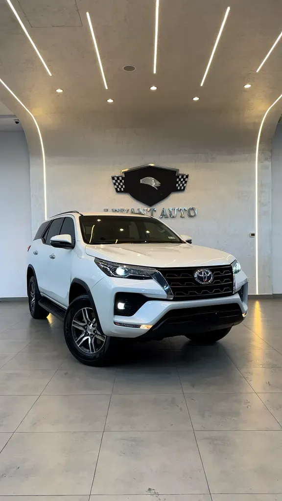 تويوتا فورتونر 2023